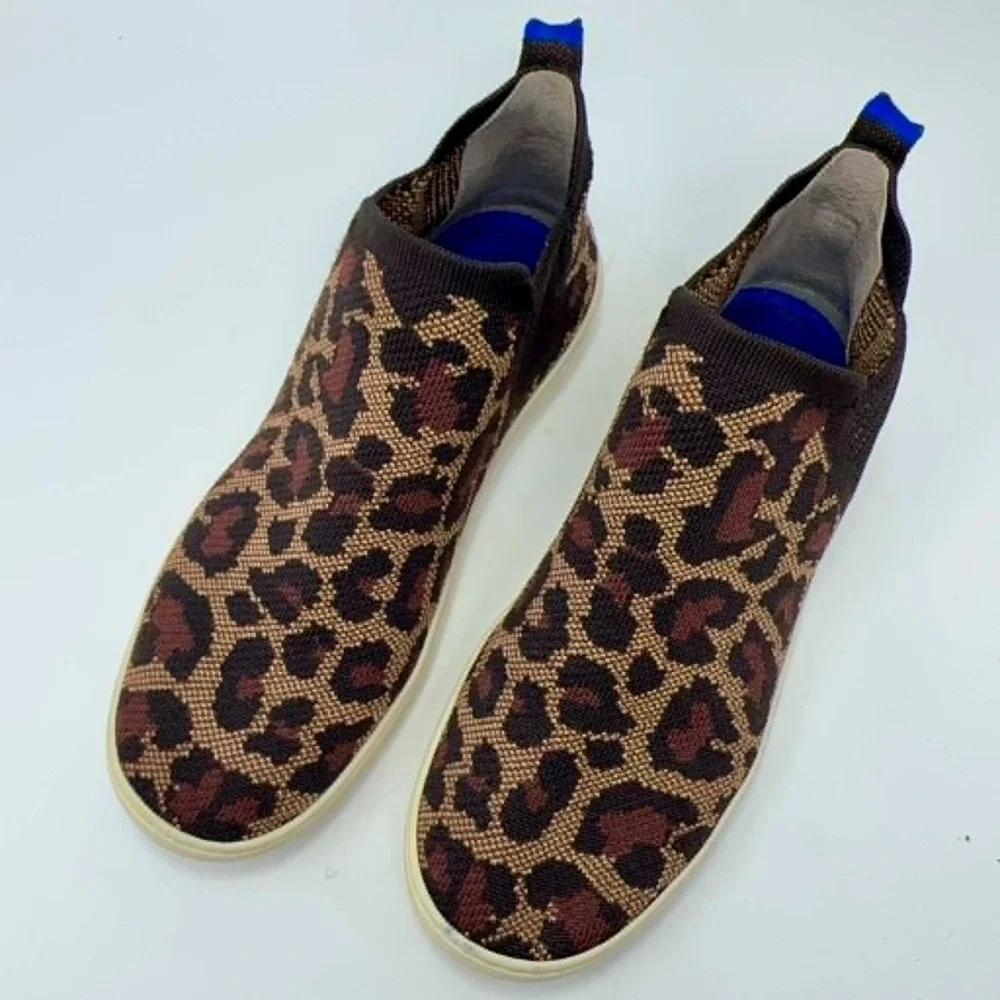 Rothys Chelsea Boots Women's Size 9 Wildcat Leopard Print Minimalist Comfort